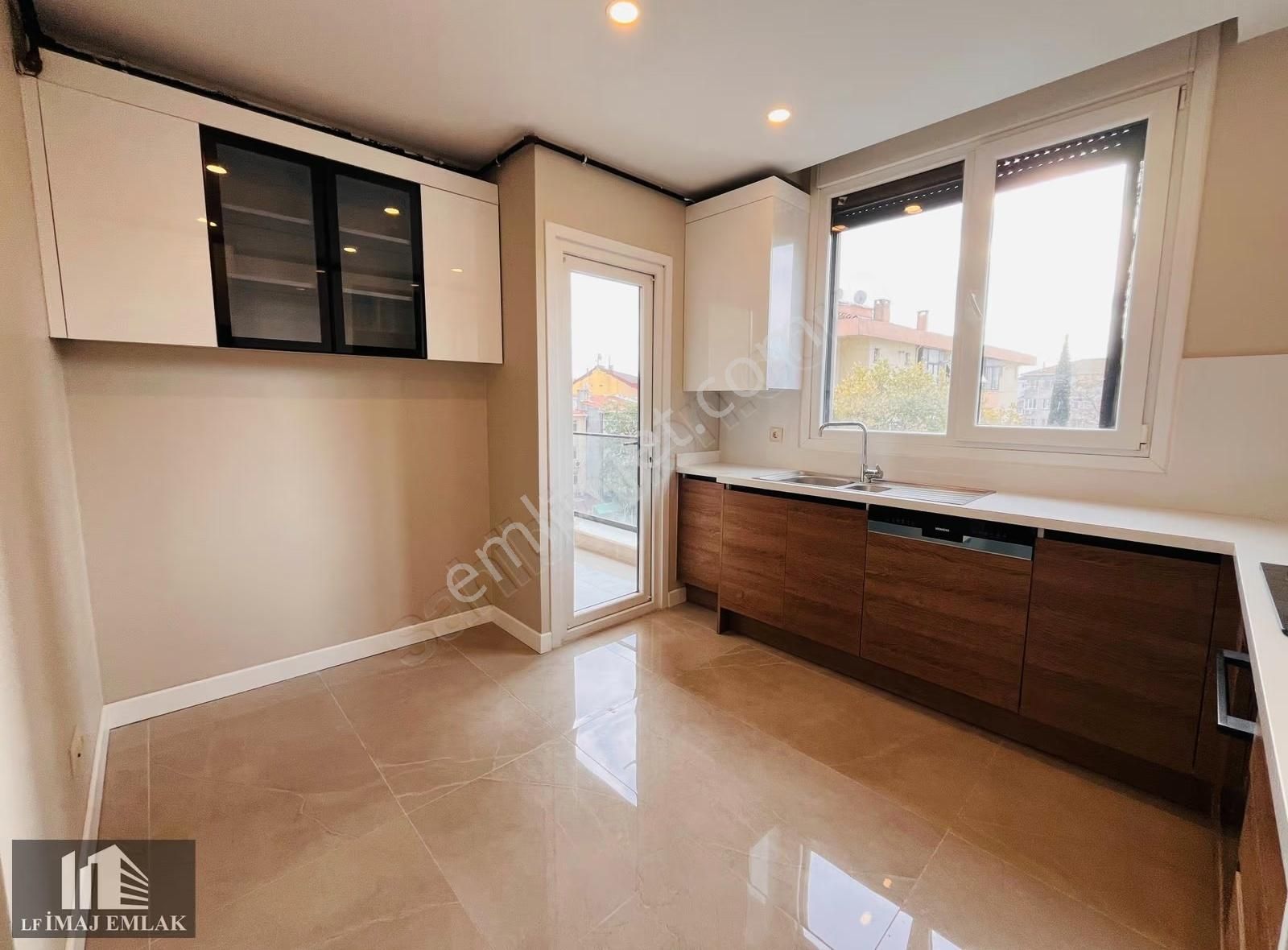 Lf İmaj Bostancı Sahilde Marmaray Yakın Geniş 3+1 Balkon Ebeveyn - Görsel 24