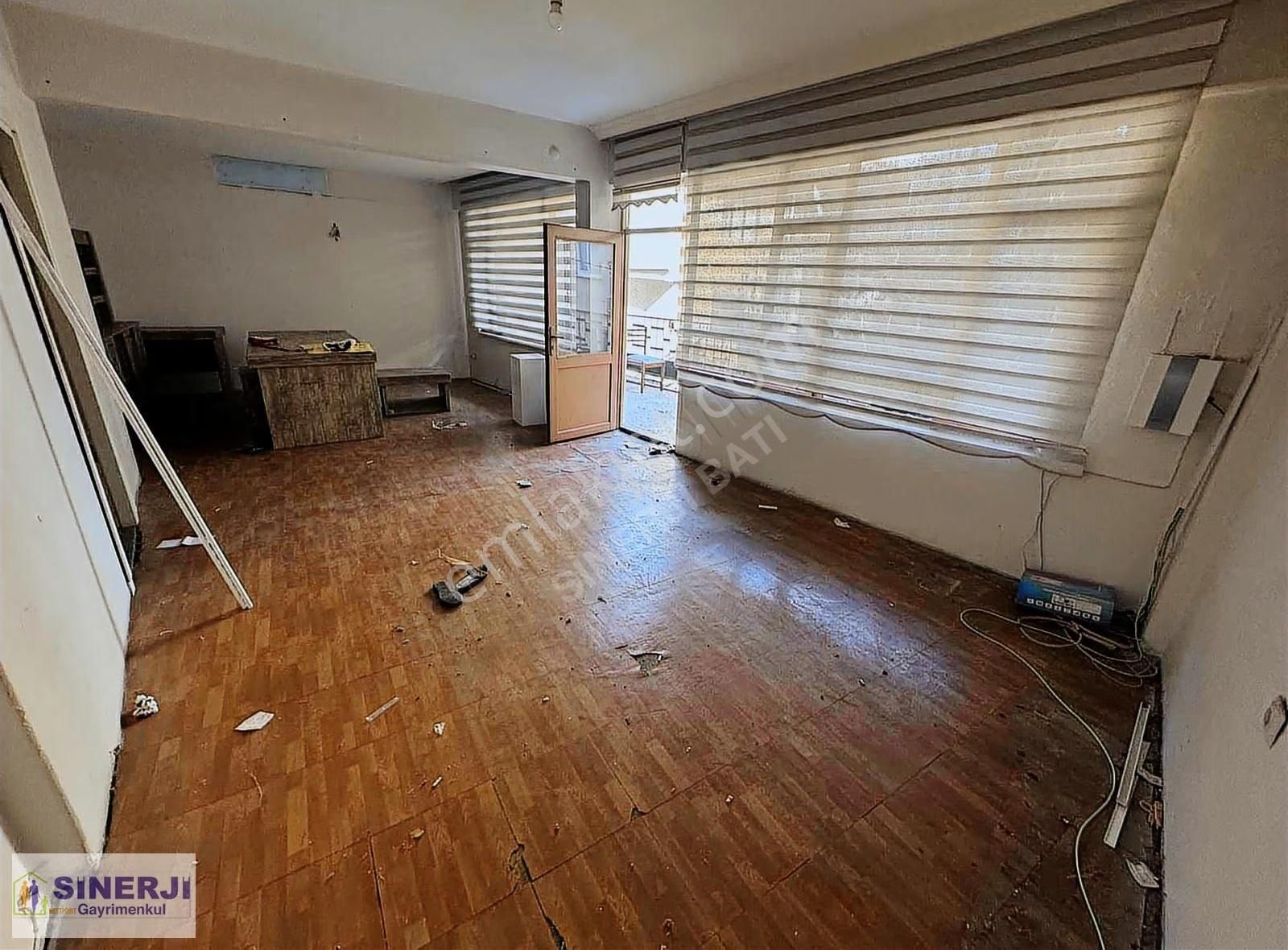 Yeşilyayla Da Kiralık 600m2 3 Katlı İş Yeri - Görsel 3