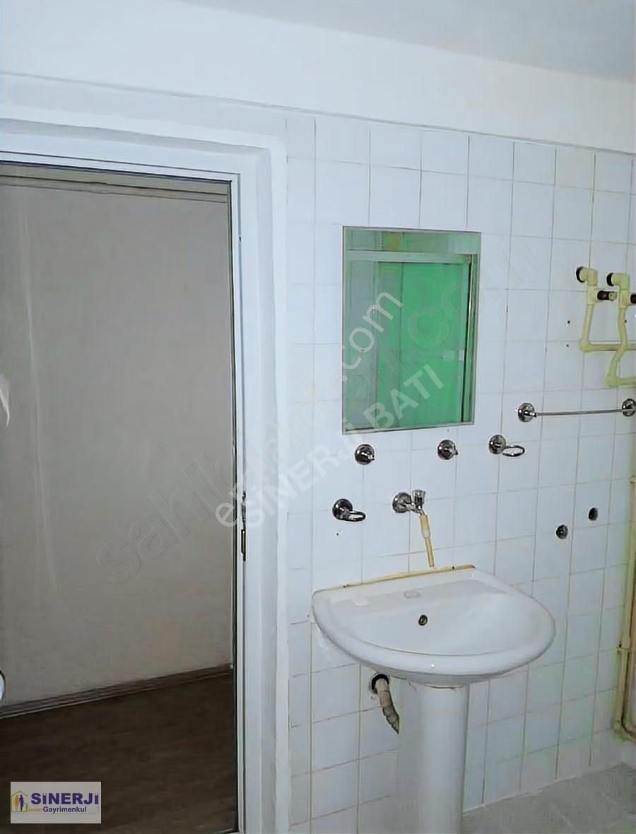 Elmasbahçeler'de Kiralık Arakat 3+1 Daire - Görsel 6