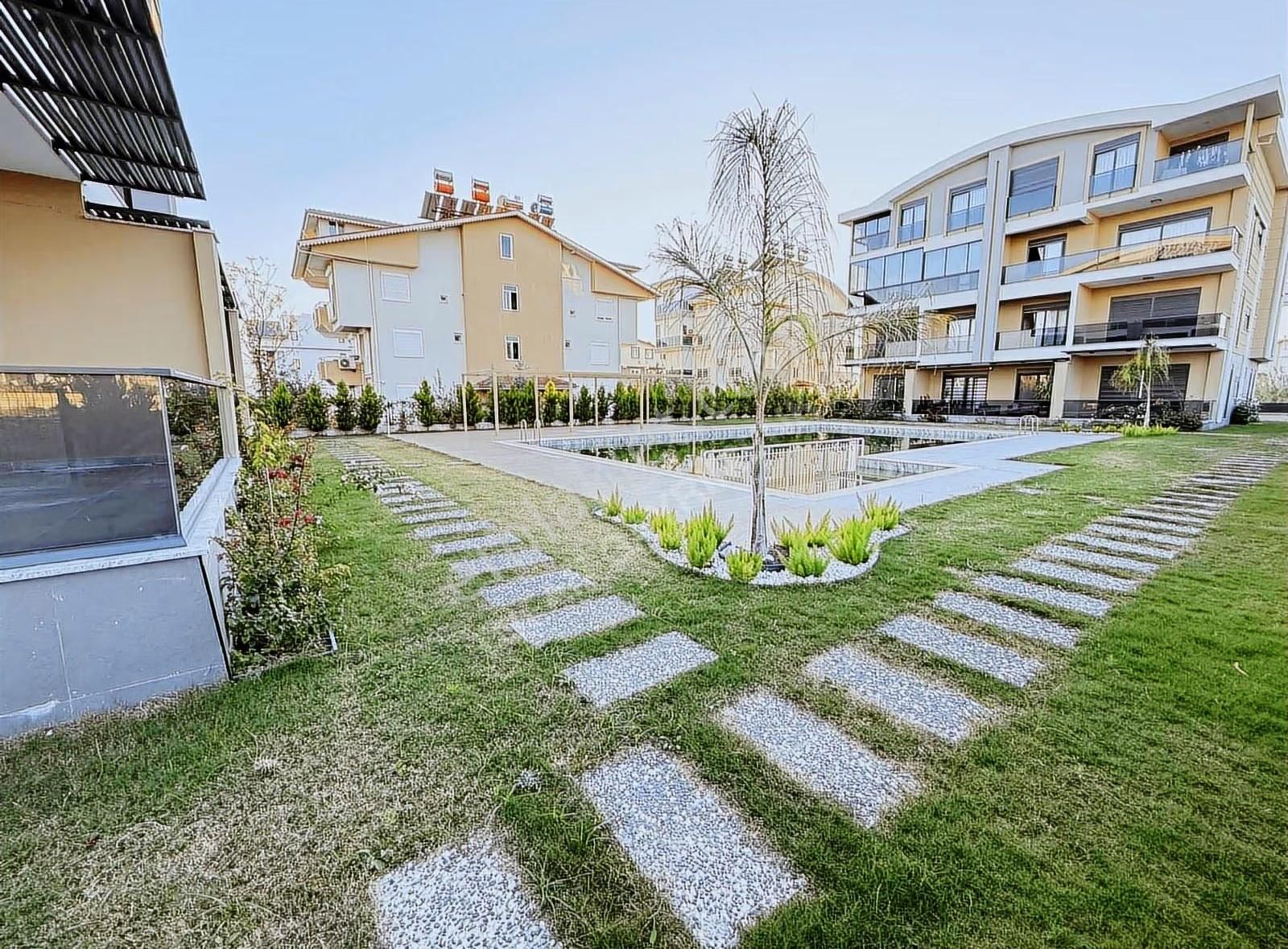 Manavgat Ilıcada Devasa Peyzaj Ve Havuzlu Lüks 2+1 Daire