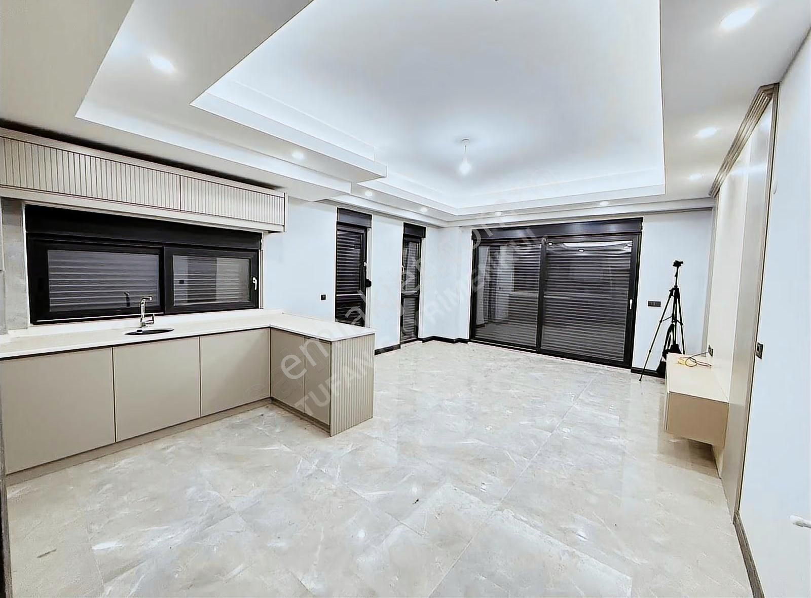 Manavgat Ilıcada Devasa Peyzaj Ve Havuzlu Lüks 2+1 Daire - Görsel 4