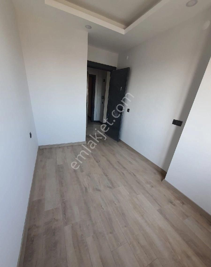 Demirel Mahallesi'nde Satılık Havuzlu Ara Kat 2+1 - Görsel 2