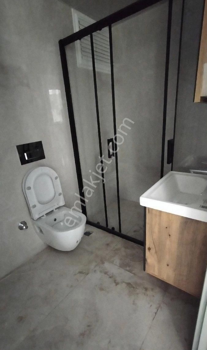 Işıklar Gençlik Mah. Satılık 1+1 Ara Katta - Görsel 13