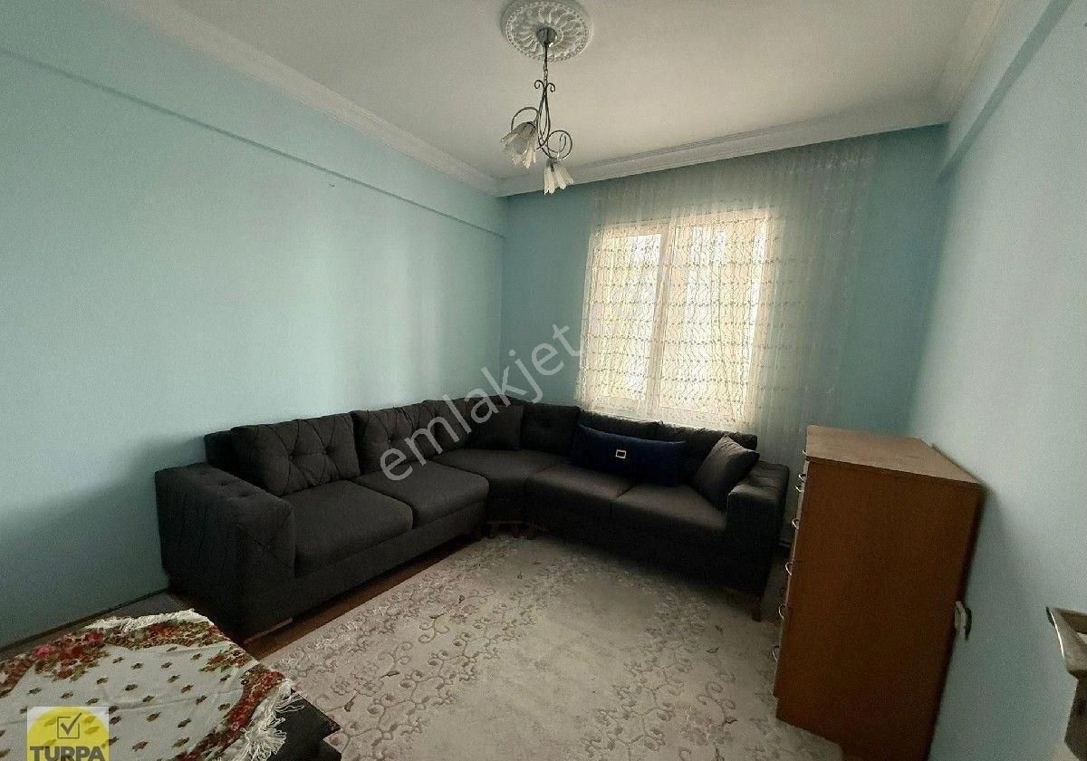 Buca - Koşu İzbana Yürüme Mesafesinde Full Eşyalı, Doğalgazlı Kiralık Daire - Görsel 2