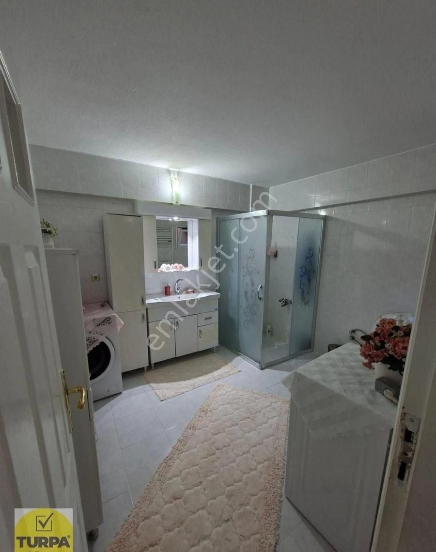 Turpa Güven'den Gülyaka Mahallesinde Satılık 3+1 Daire - Görsel 5