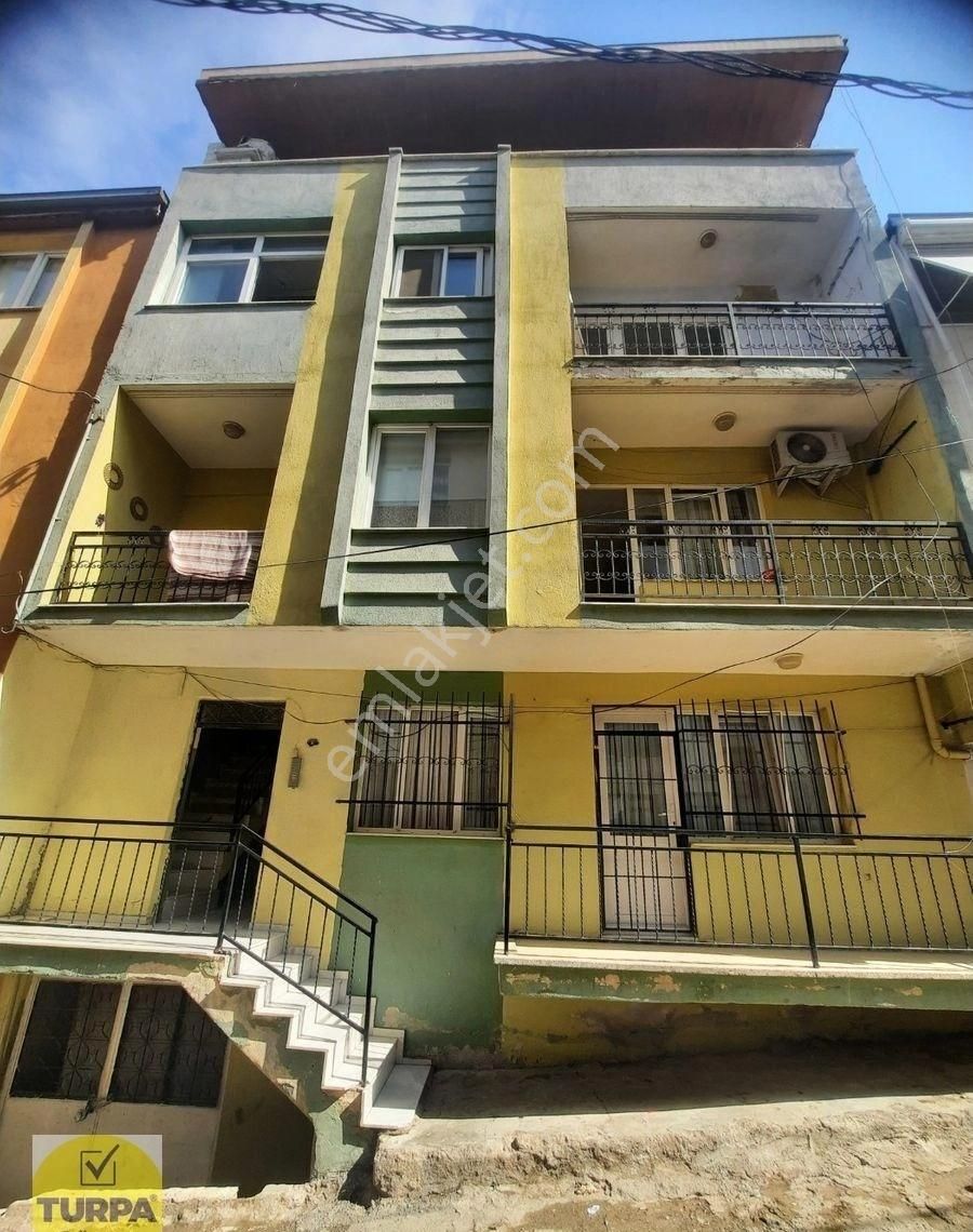 Turpa Güven'den İhsan Alyanak Mahallesinde 3+1 Kiralık Daire - Görsel 2