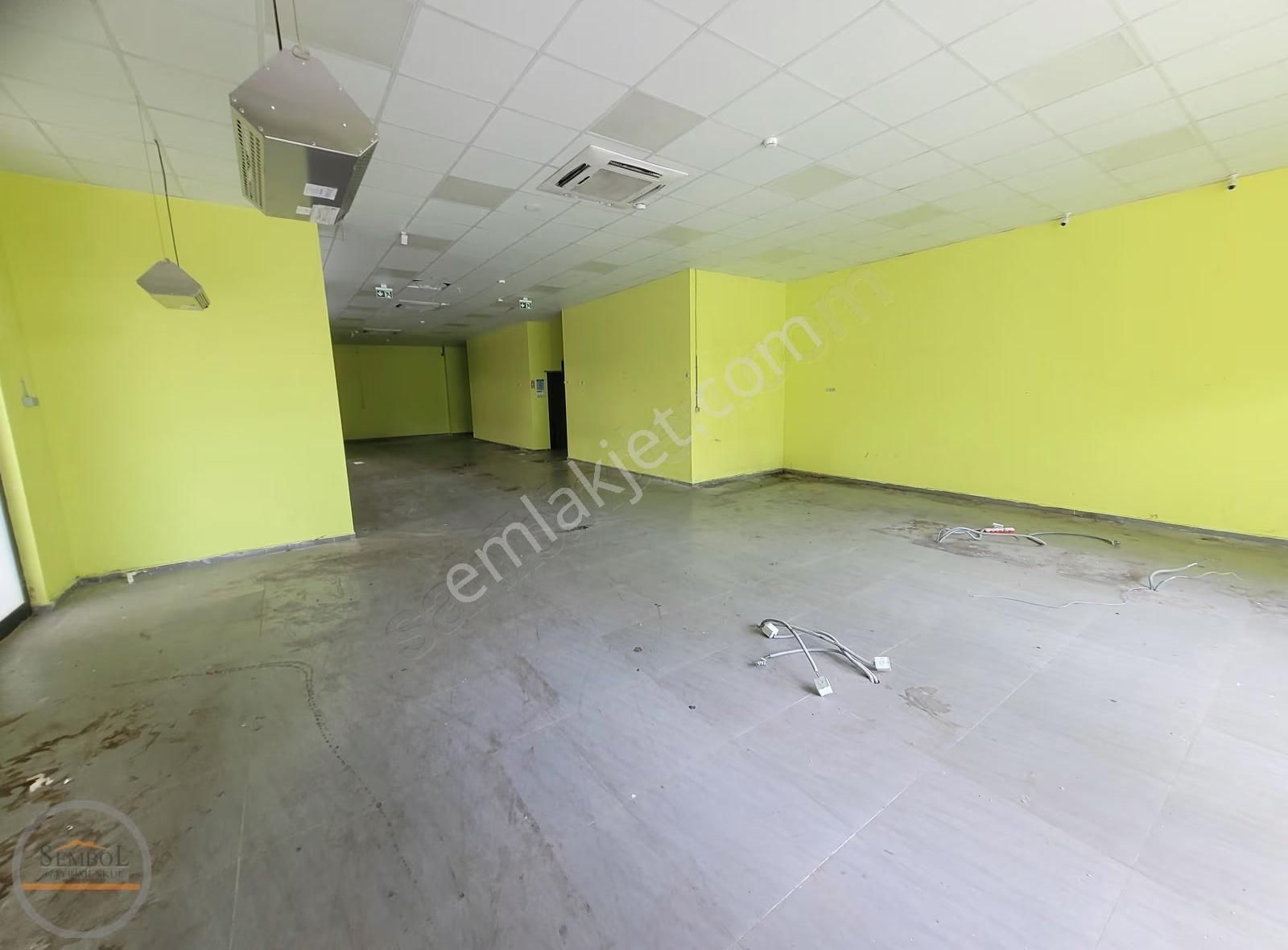 Fener Kalamış Caddesinde Marketler İçin Alt Yapısı Hazır 375 M2 - Görsel 2