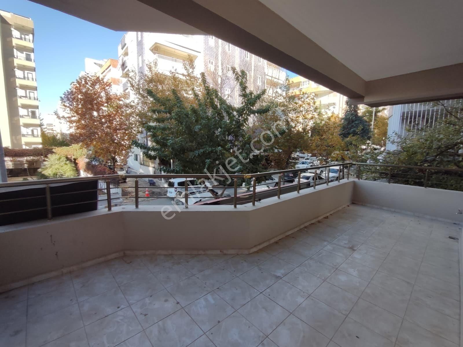 Cadde 17 Emlaktan Satılık 3+1 Daire - Görsel 5