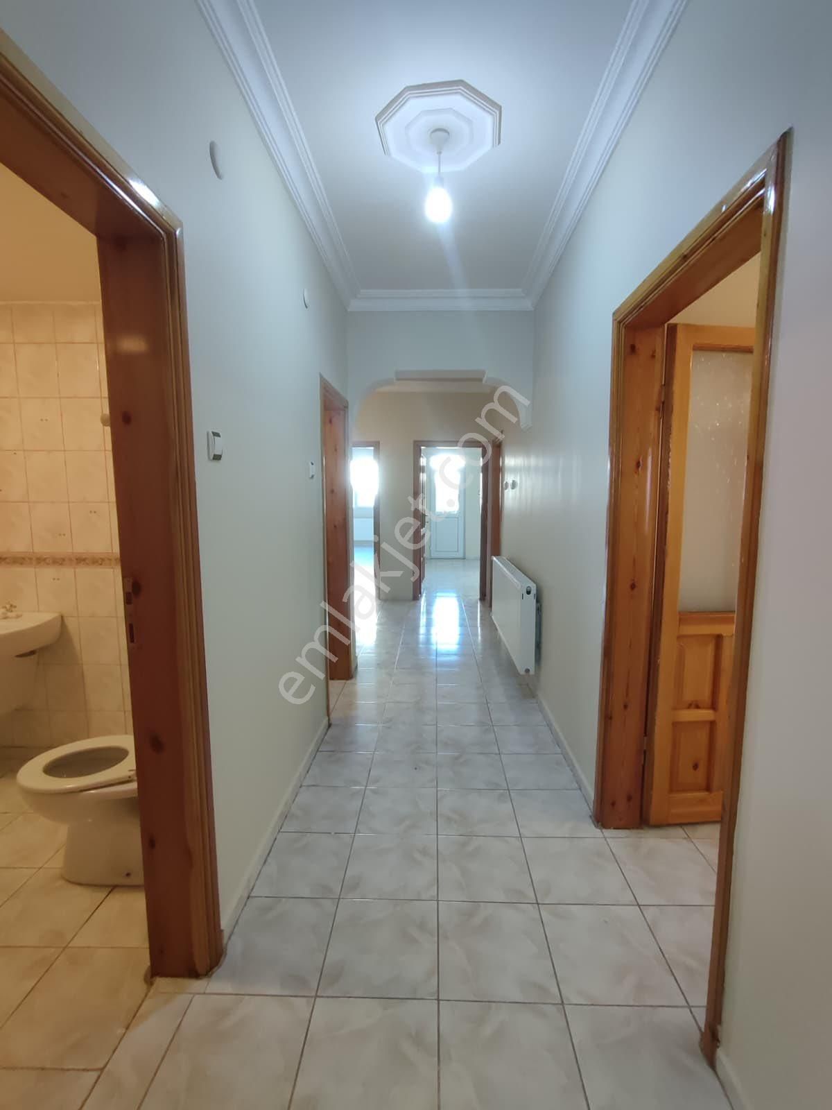 Cadde 17 Emlaktan Satılık 3+1 Daire - Görsel 14