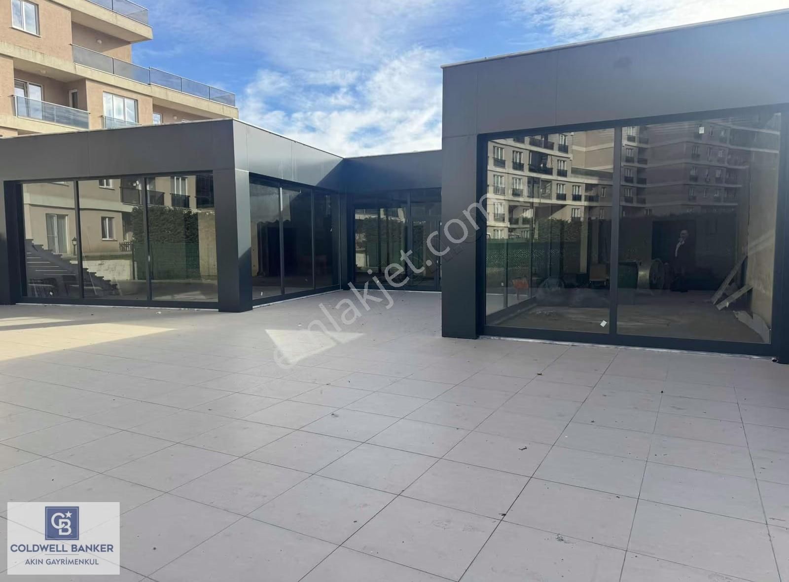 Pendik Yayalar Selective Port Sitesinde Satılık 1+1 Daire - Görsel 28