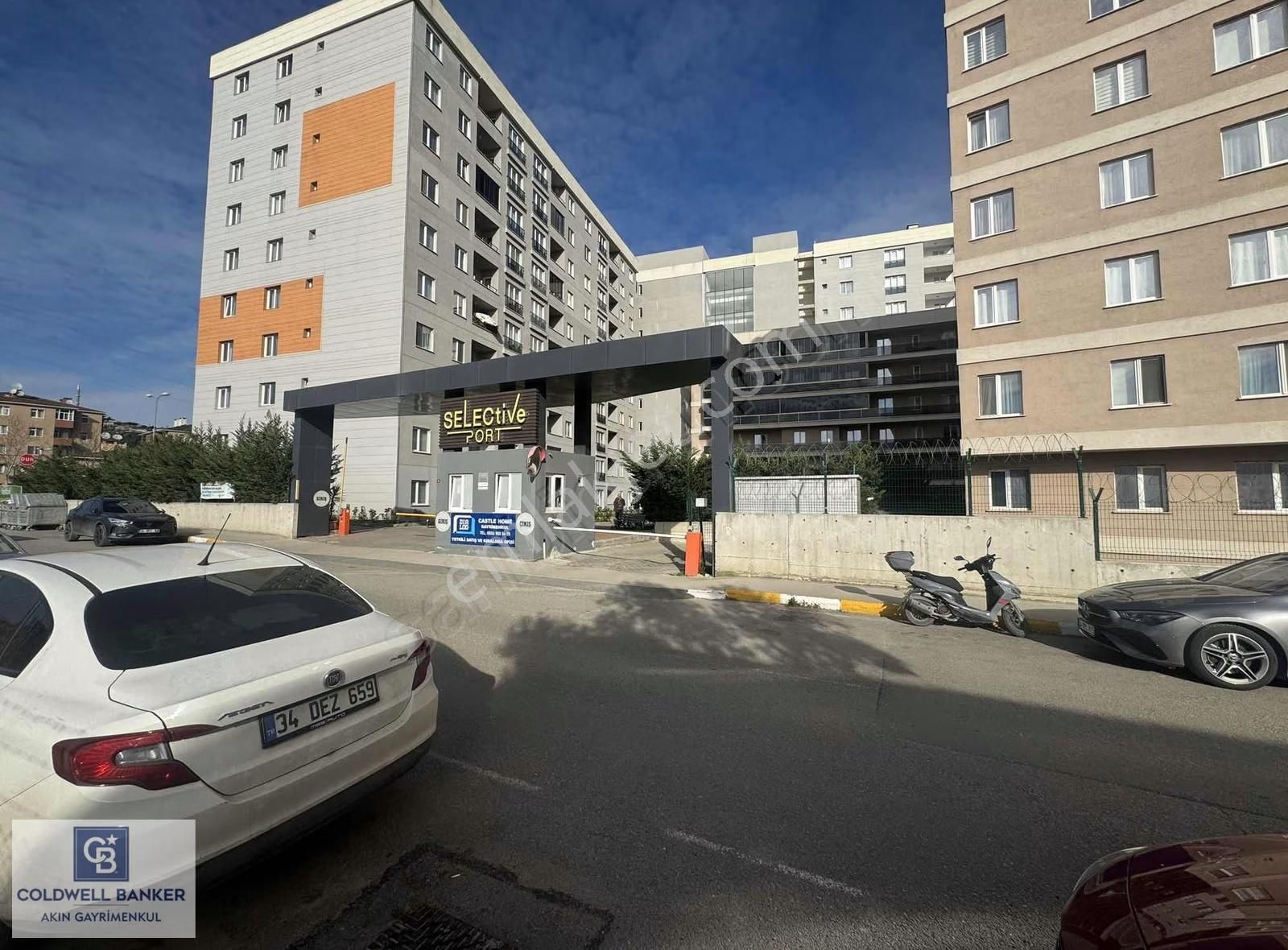 Pendik Yayalar Selective Port Sitesinde Satılık 1+1 Daire