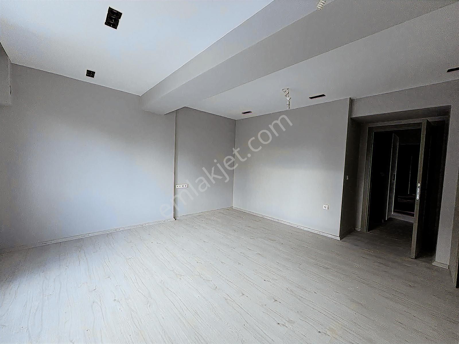 Cumhuriyet Te Satılık 1+1 Daire - Görsel 13