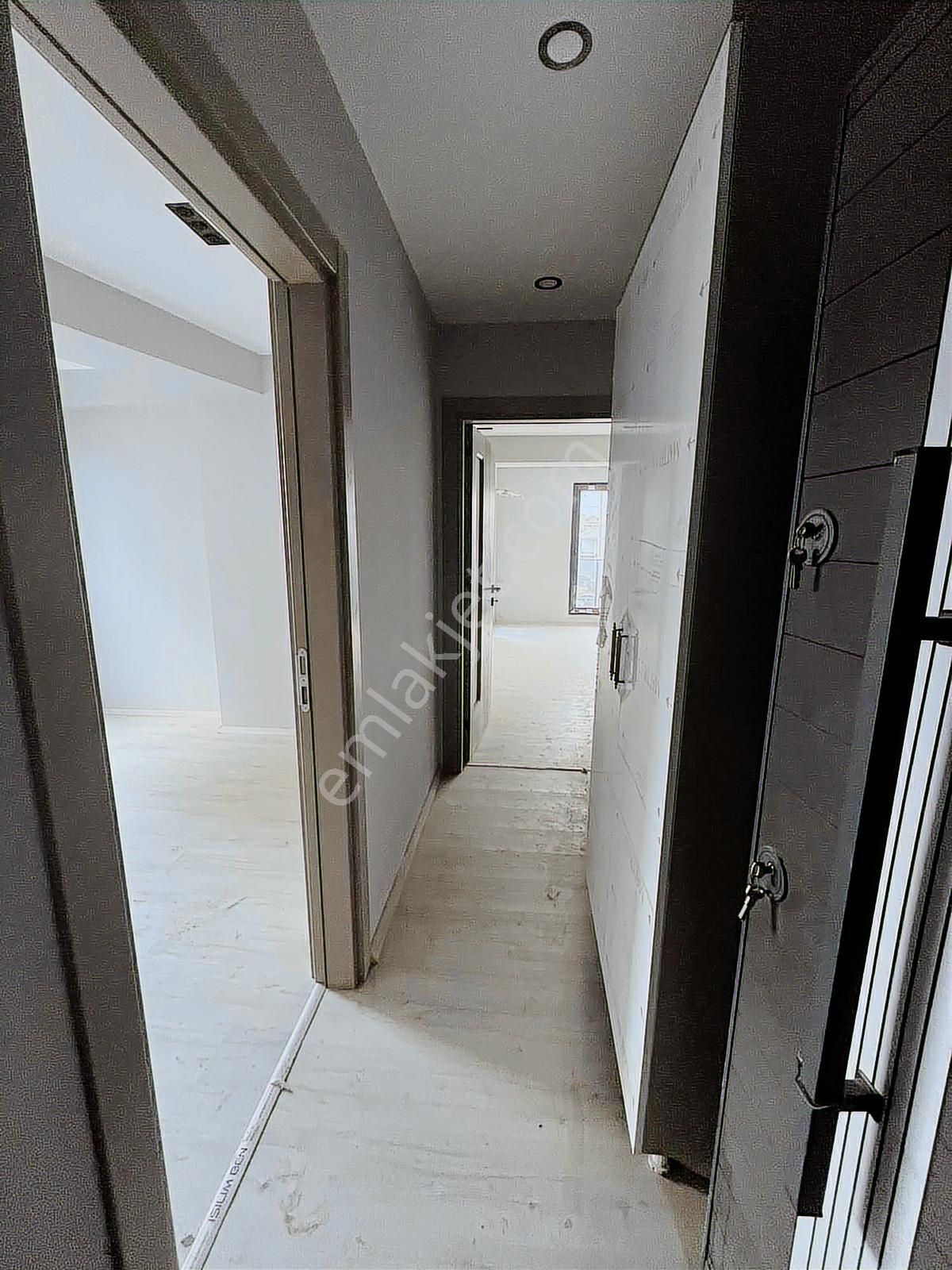 Cumhuriyet Te Satılık 1+1 Daire - Görsel 8