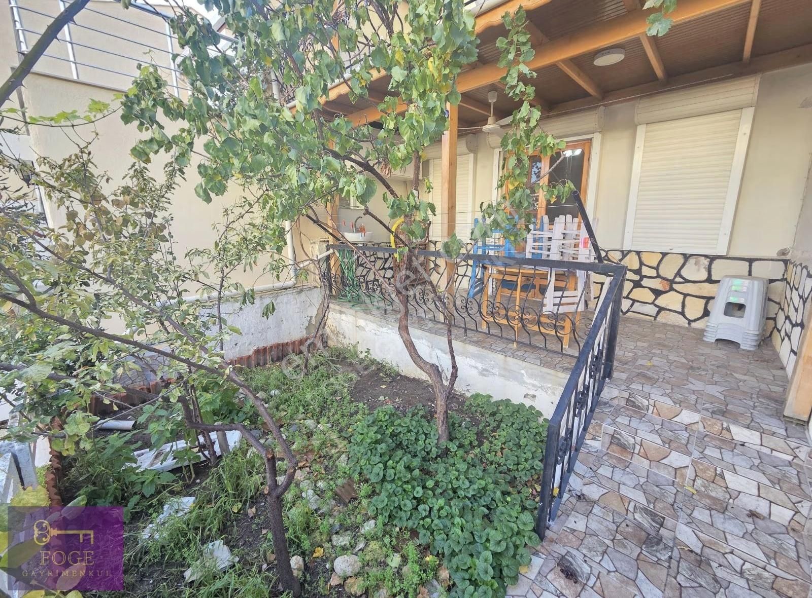 Yenifoça'da Müstakil Bahçeli Deniz Manzaralı 2+1 Dubleks - Görsel 4