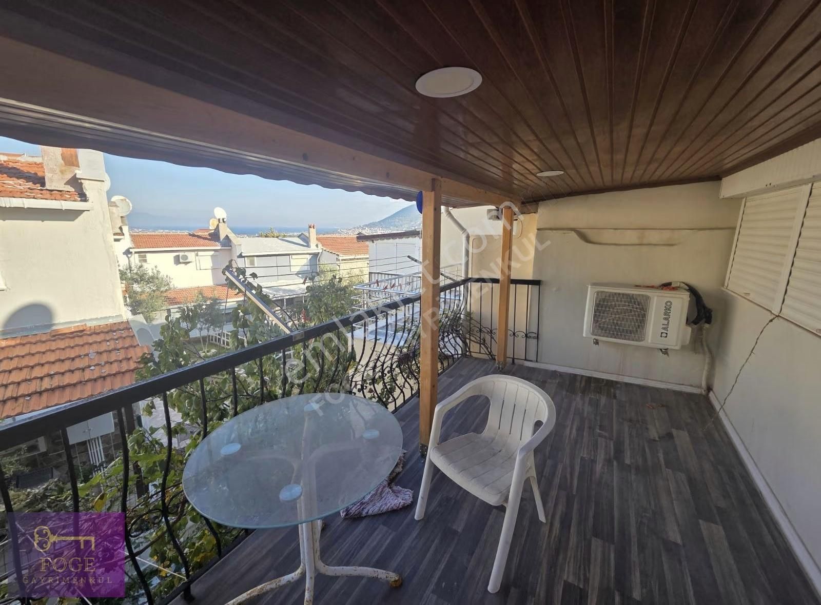 Yenifoça'da Müstakil Bahçeli Deniz Manzaralı 2+1 Dubleks - Görsel 33