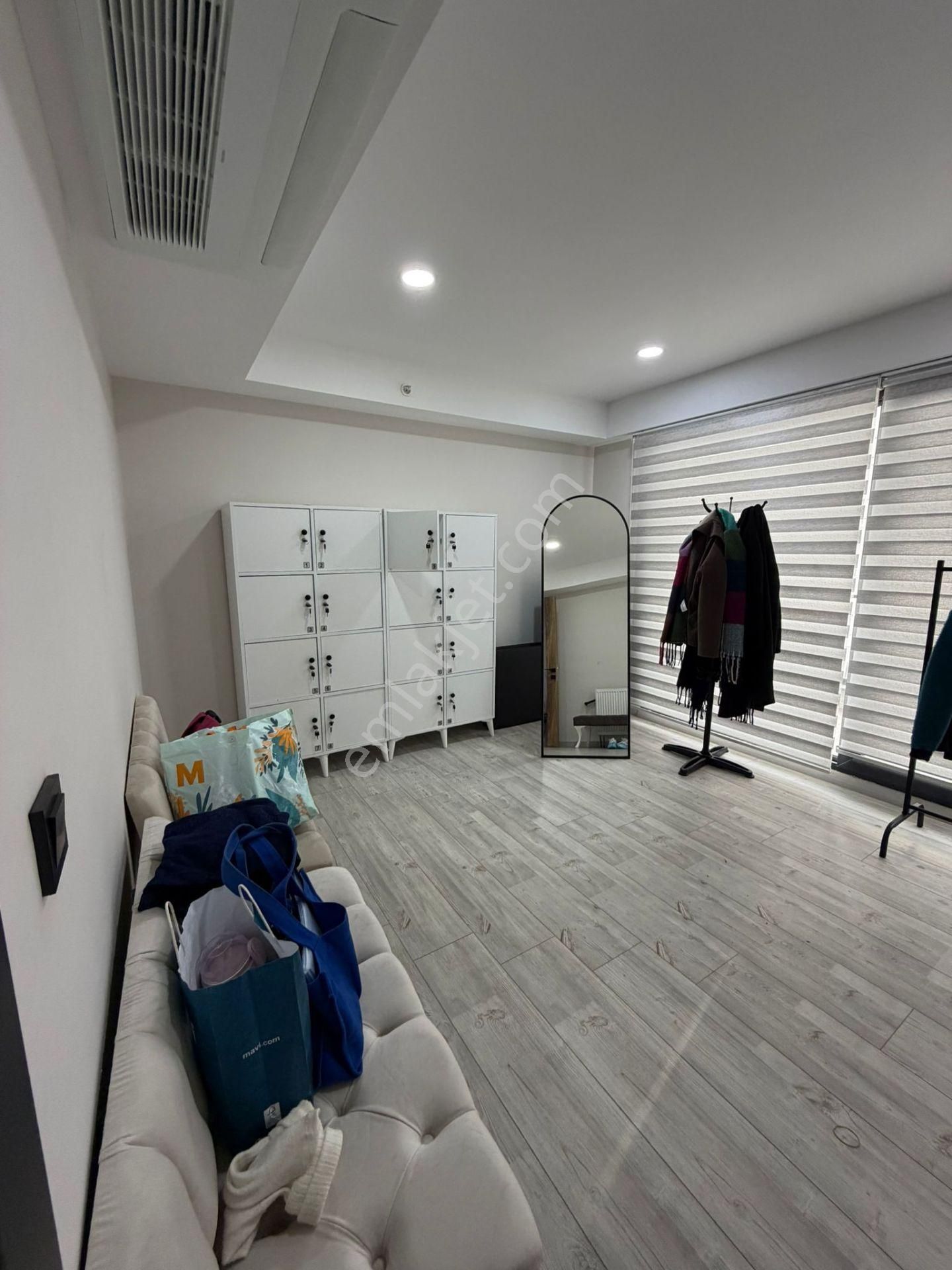 Satılık Modern Ofis / Büro 2+1