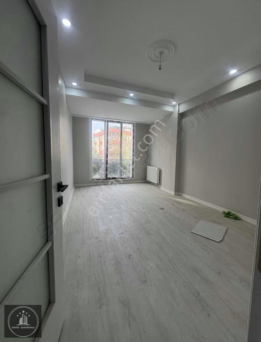 Sefaköy Ara Kat 2+1 Satılık Ferah Daire Merkezi Konumlu Fırsat!!