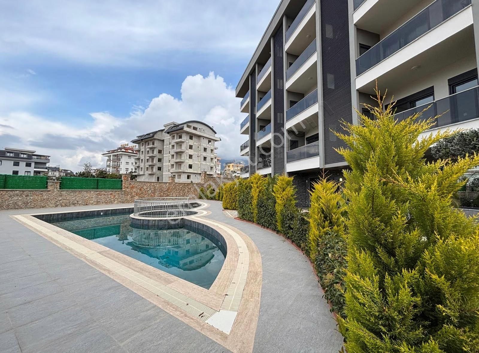 Alanya Oba'da Satılık 3 +1 Sıfır Bahçe Dubleks Daire Özel Bahçe - Görsel 10