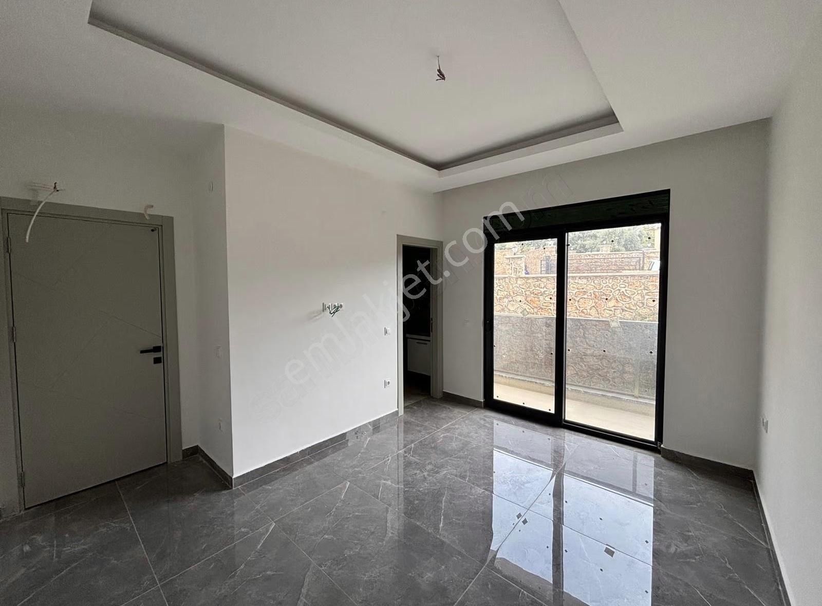 Alanya Oba'da Satılık 3 +1 Sıfır Bahçe Dubleks Daire Özel Bahçe - Görsel 14