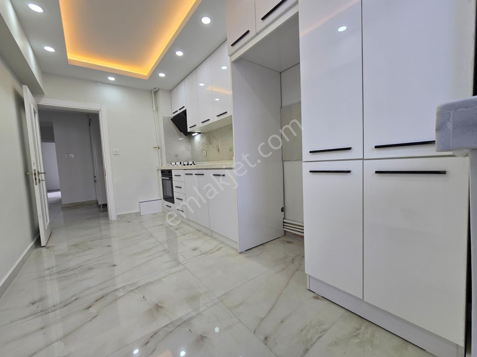 30 Ağustos Mah Satılık 3+1 Kilerli Full Yapılı Arakat Ön Cephe Daire - Görsel 5