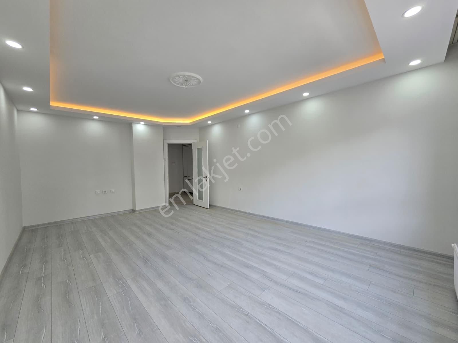 30 Ağustos Mah Satılık 3+1 Kilerli Full Yapılı Arakat Ön Cephe Daire - Görsel 12