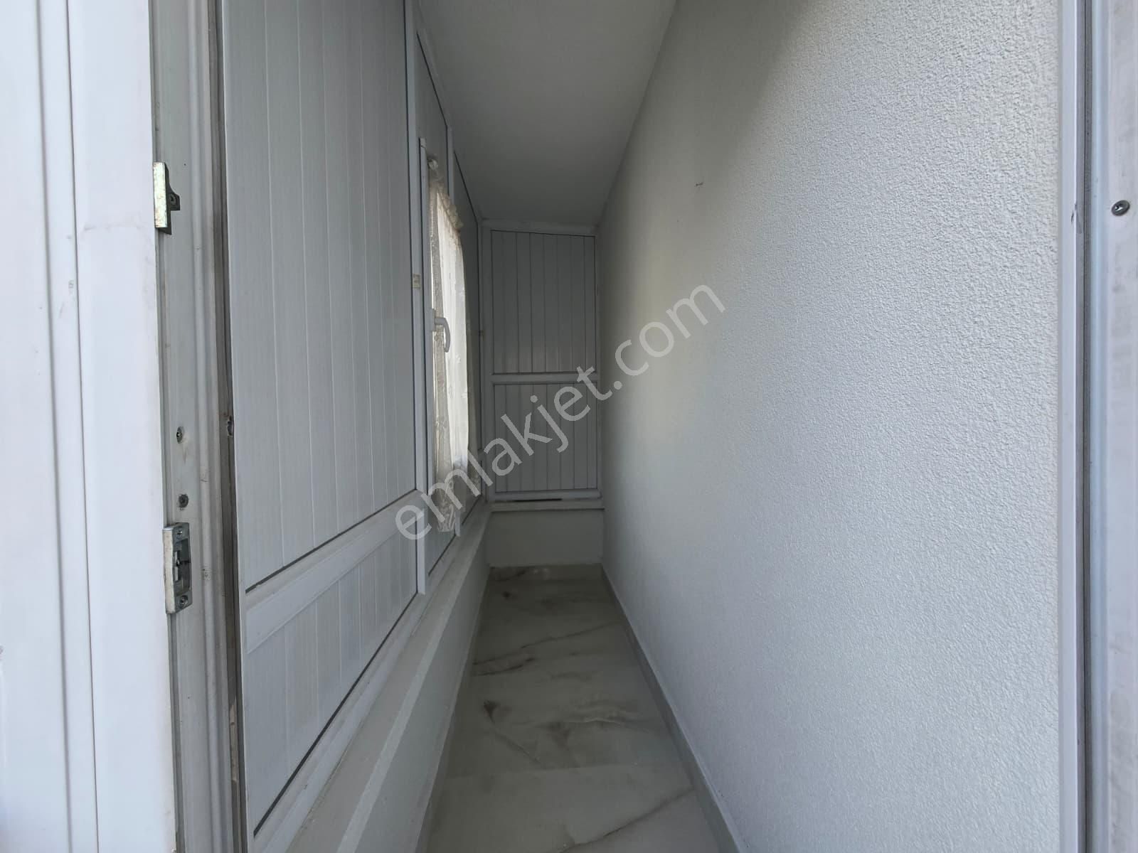 30 Ağustos Mah Satılık 3+1 Kilerli Full Yapılı Arakat Ön Cephe Daire - Görsel 19