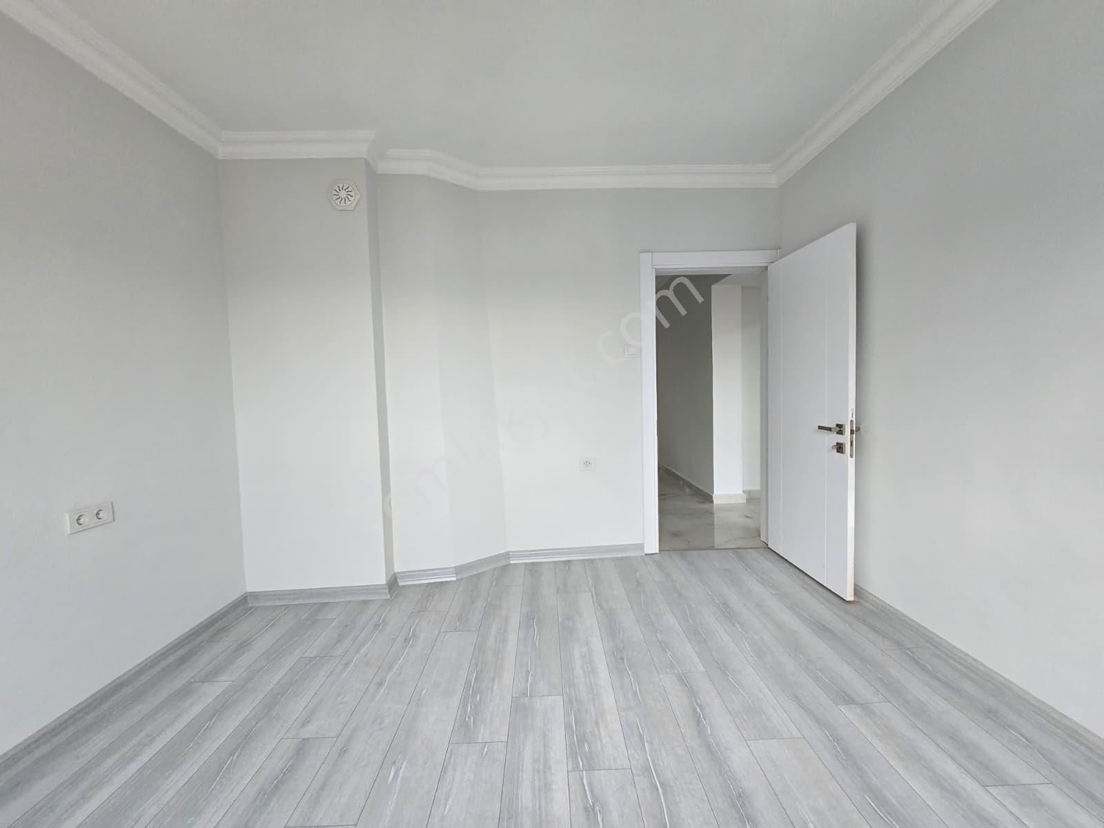 30 Ağustos Mah Satılık 3+1 Kilerli Full Yapılı Arakat Ön Cephe Daire - Görsel 33