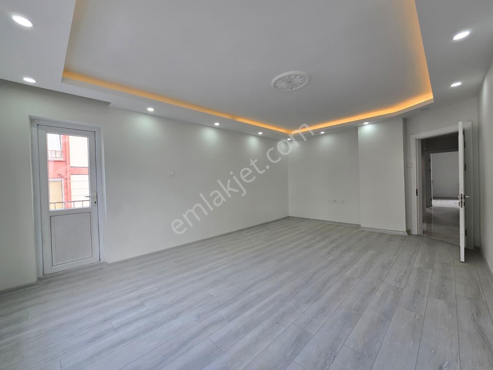 30 Ağustos Mah Satılık 3+1 Kilerli Full Yapılı Arakat Ön Cephe Daire - Görsel 10