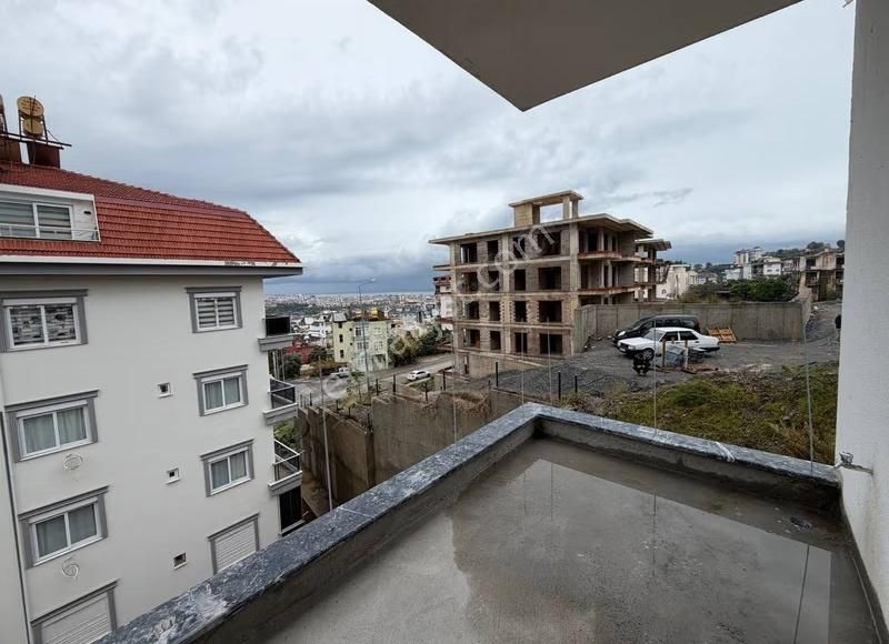 Alanya Çıplaklı'da Satılık 2+1 Sıfır Amerikan Mutfak Daire - Görsel 2