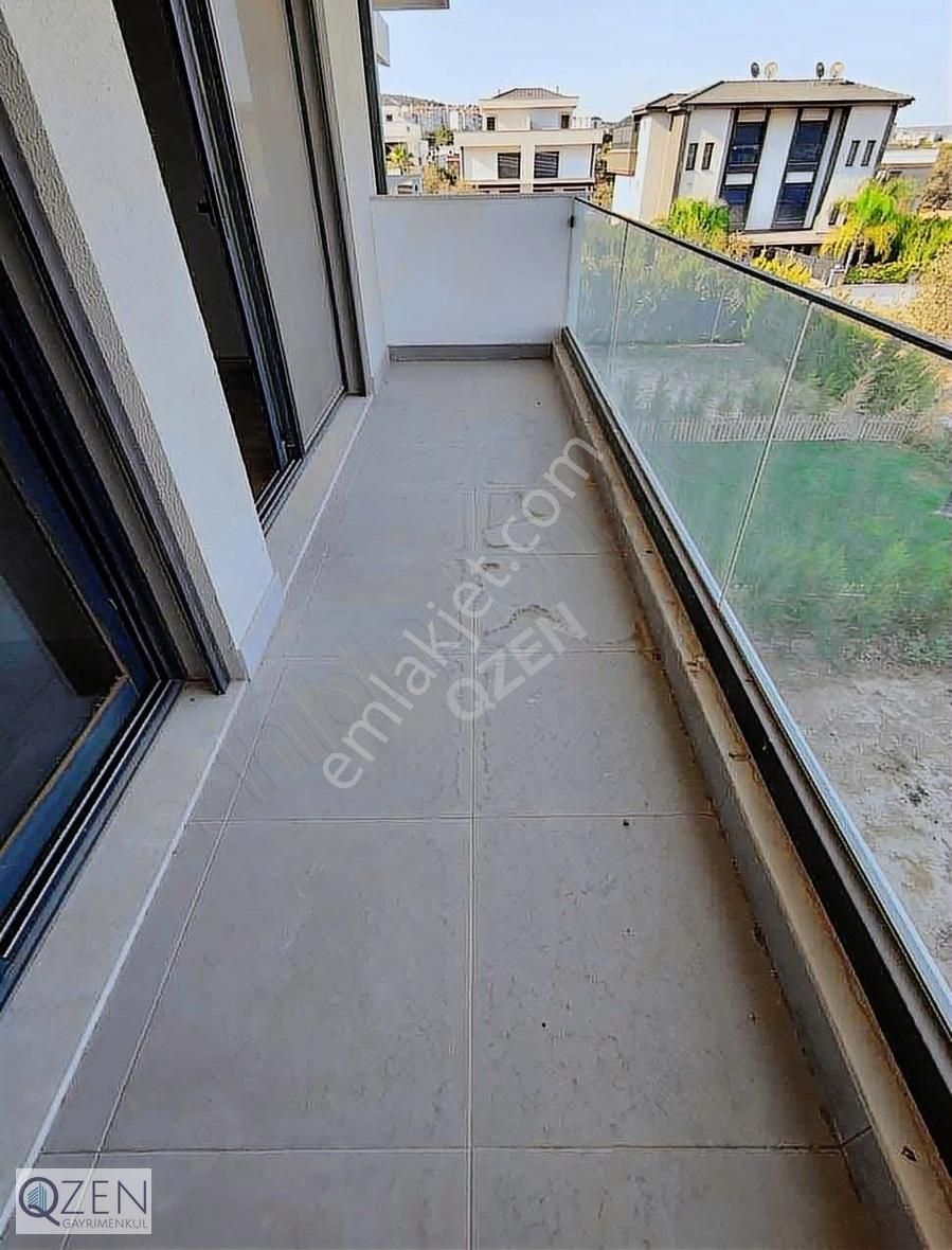 Qzen'den Görecede Bağımsız Bahçeli 262 M2 4+1 Geniş Triblex - Görsel 14