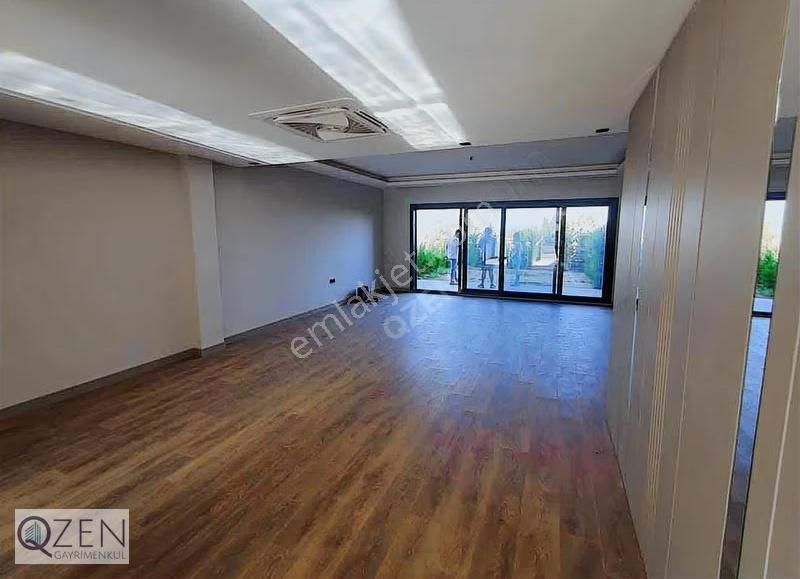 Qzen'den Görecede Bağımsız Bahçeli 262 M2 4+1 Geniş Triblex - Görsel 16
