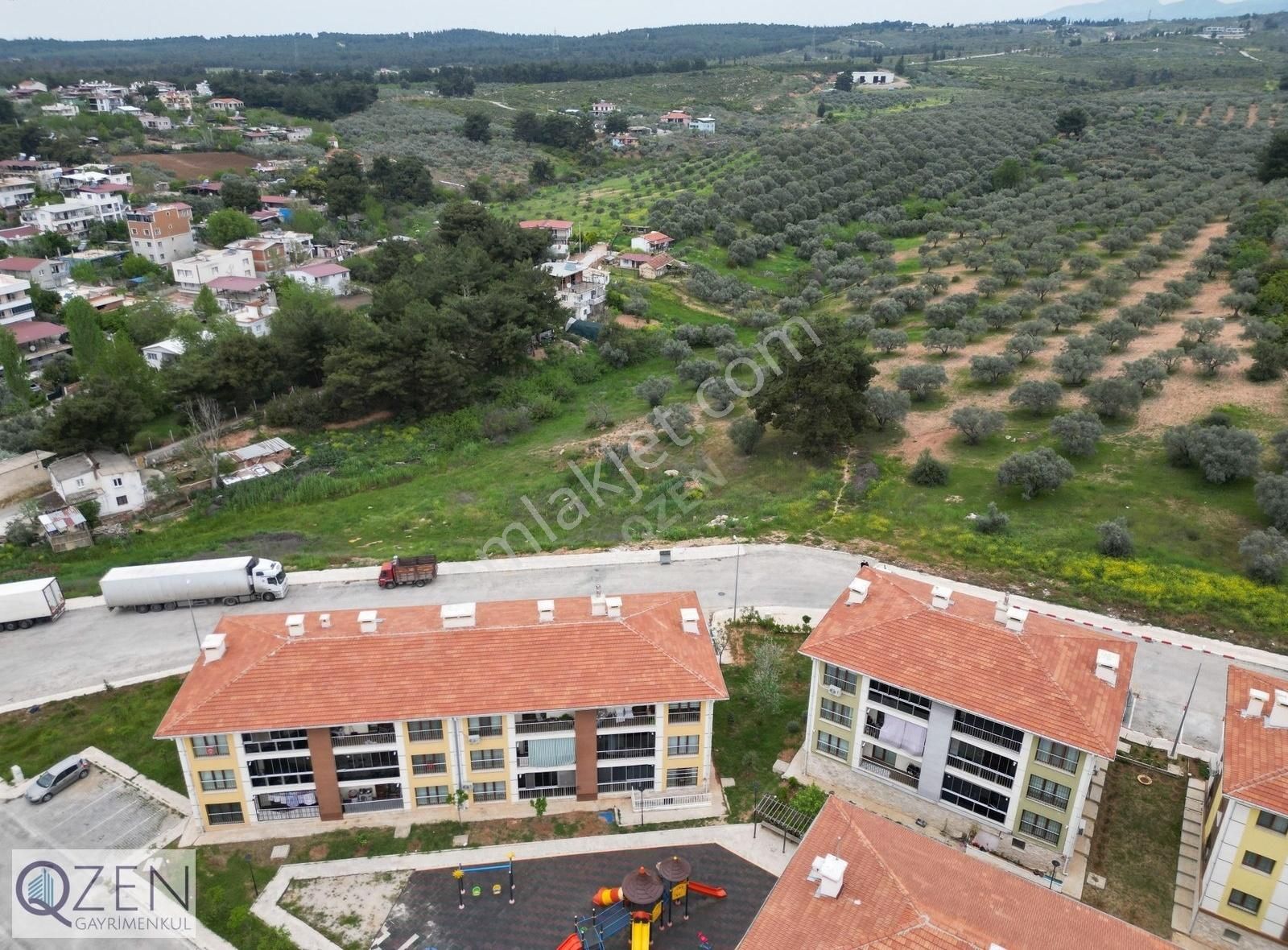 Q'zen Den Toki Karşısında İmar Sınırında 12.800 M² Tarla - Görsel 3