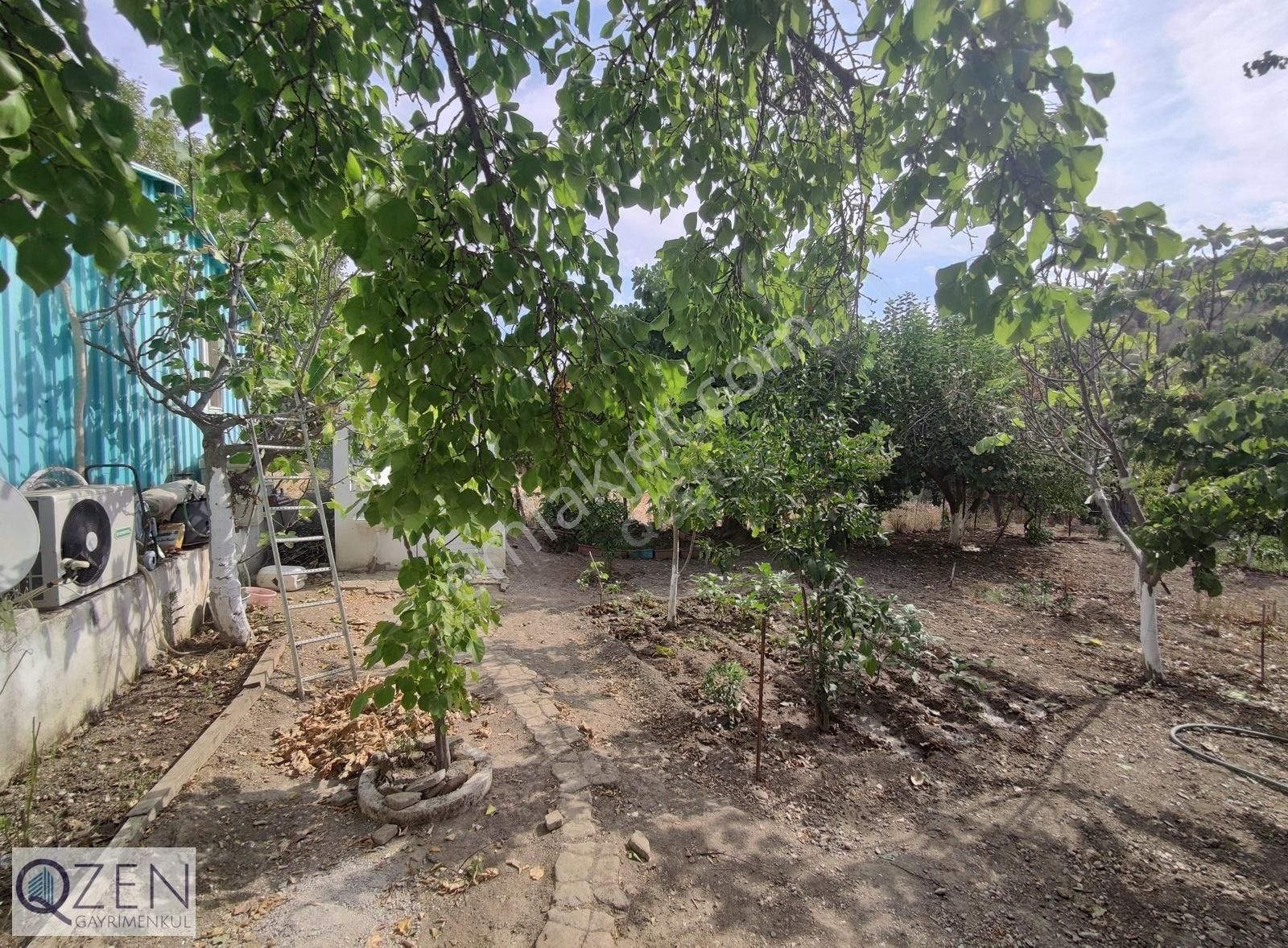 Q'zen Den 1304 M² Köyiçi İmarlı Müstakil (tek Tapu) Arsa - Görsel 2