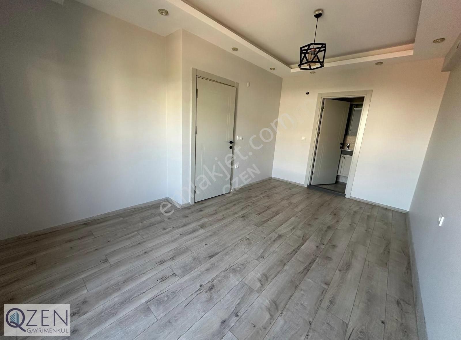 Q'zen Den Bağımsız Geniş Bahçeli Otoparklı 220 M² 5+1 Triblex - Görsel 13