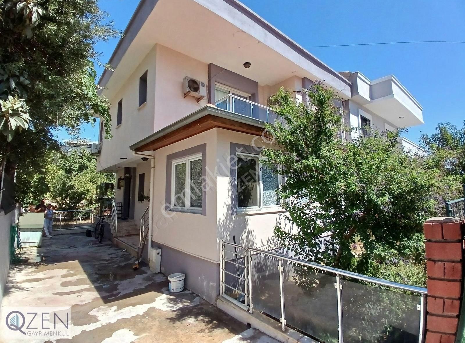 Qzen Gayrimenkul Den Satılık Villa