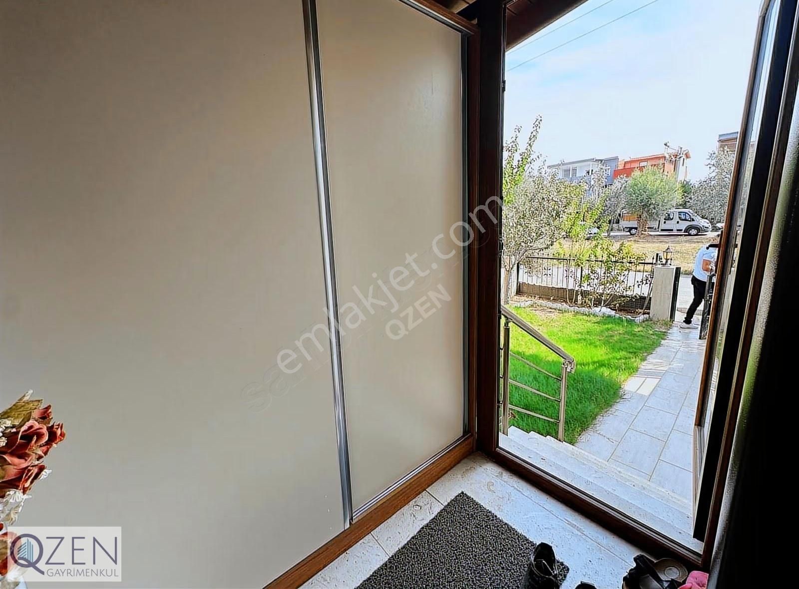 Q'zen Den Denize 30 Adım Mesafede Ful Eşyalı 170 M² 4+1 - Görsel 17