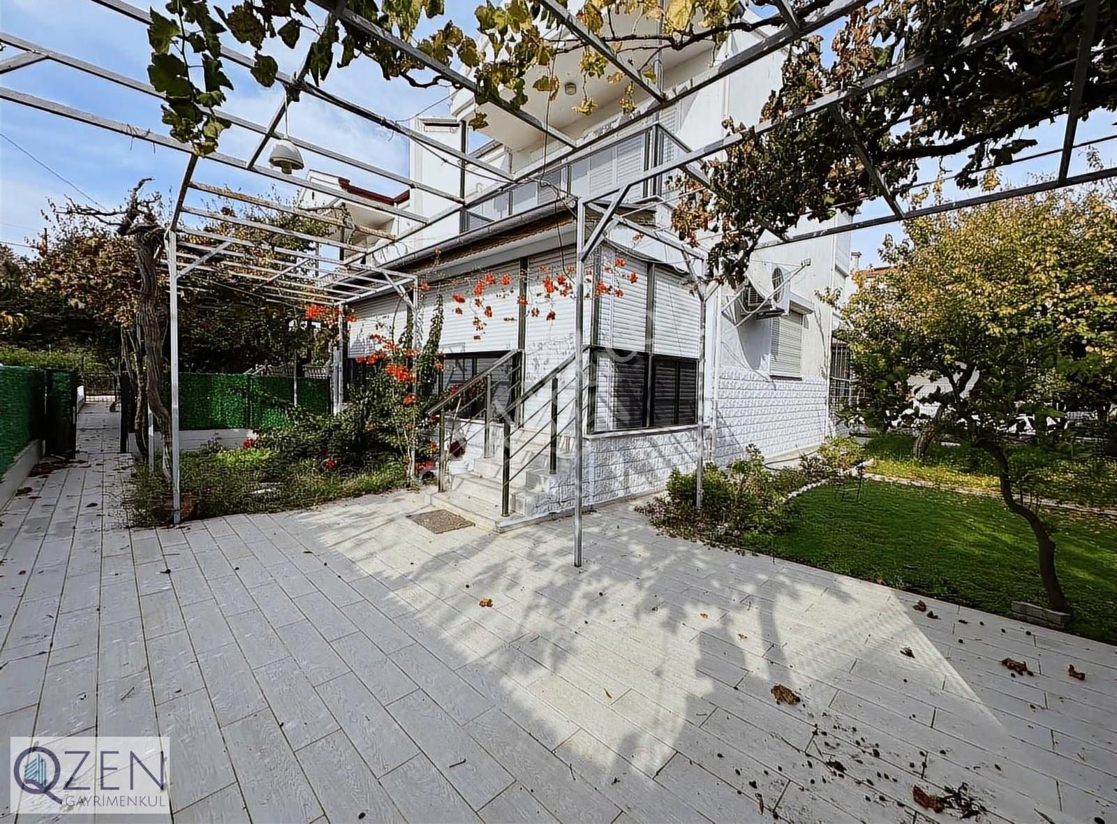 Qzen' Den Denize Yürüme Mesafesinde Kış Bahçeli Yazlık