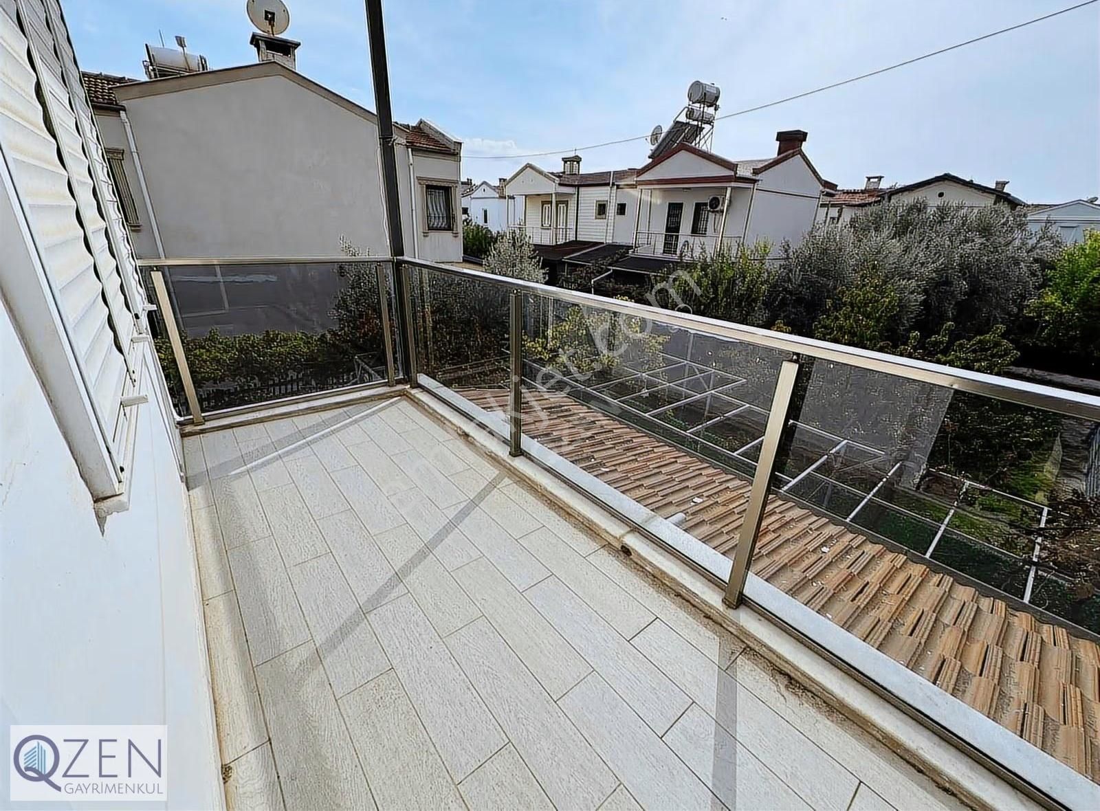 Qzen' Den Denize Yürüme Mesafesinde Kış Bahçeli Yazlık - Görsel 13