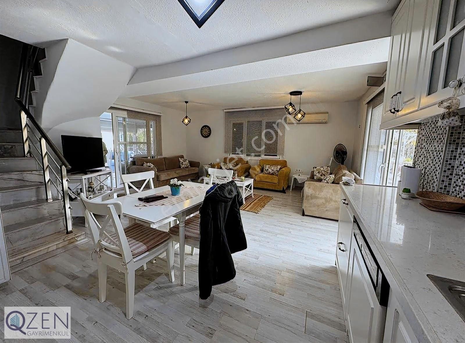 Qzen' Den Denize Yürüme Mesafesinde Kış Bahçeli Yazlık - Görsel 30