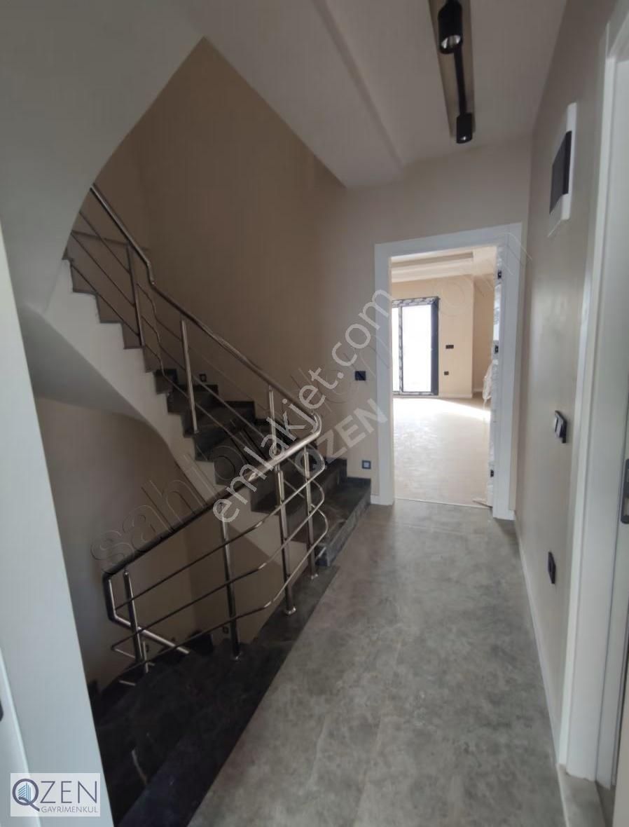 Qzen'den Resmi Üç Katlı Bağımsız 230 M² 4+1 Triblex Villa - Görsel 13