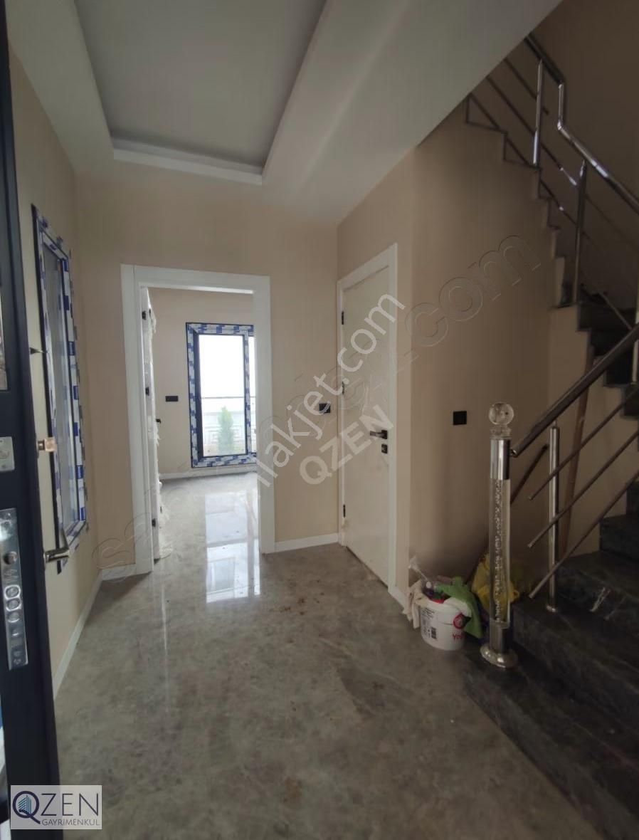 Qzen'den Resmi Üç Katlı Bağımsız 230 M² 4+1 Triblex Villa - Görsel 26