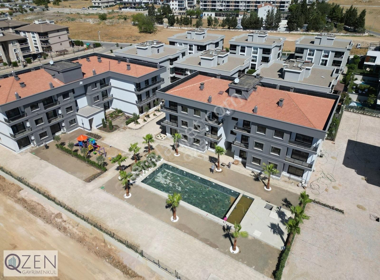 Qzen Gayrimenkulden Havuzlu Site İçerisinde 2+1 Daire - Görsel 18