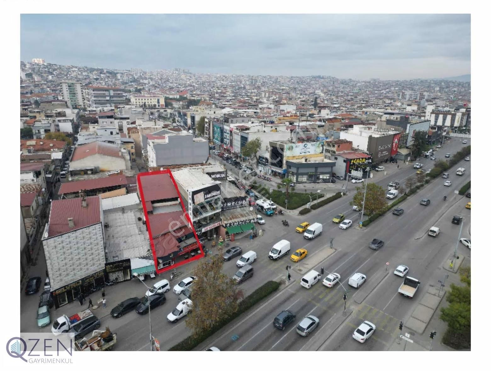 Q'zen Den Yeşillik Caddesinde Tabela Değeri Yüksek Dükkan