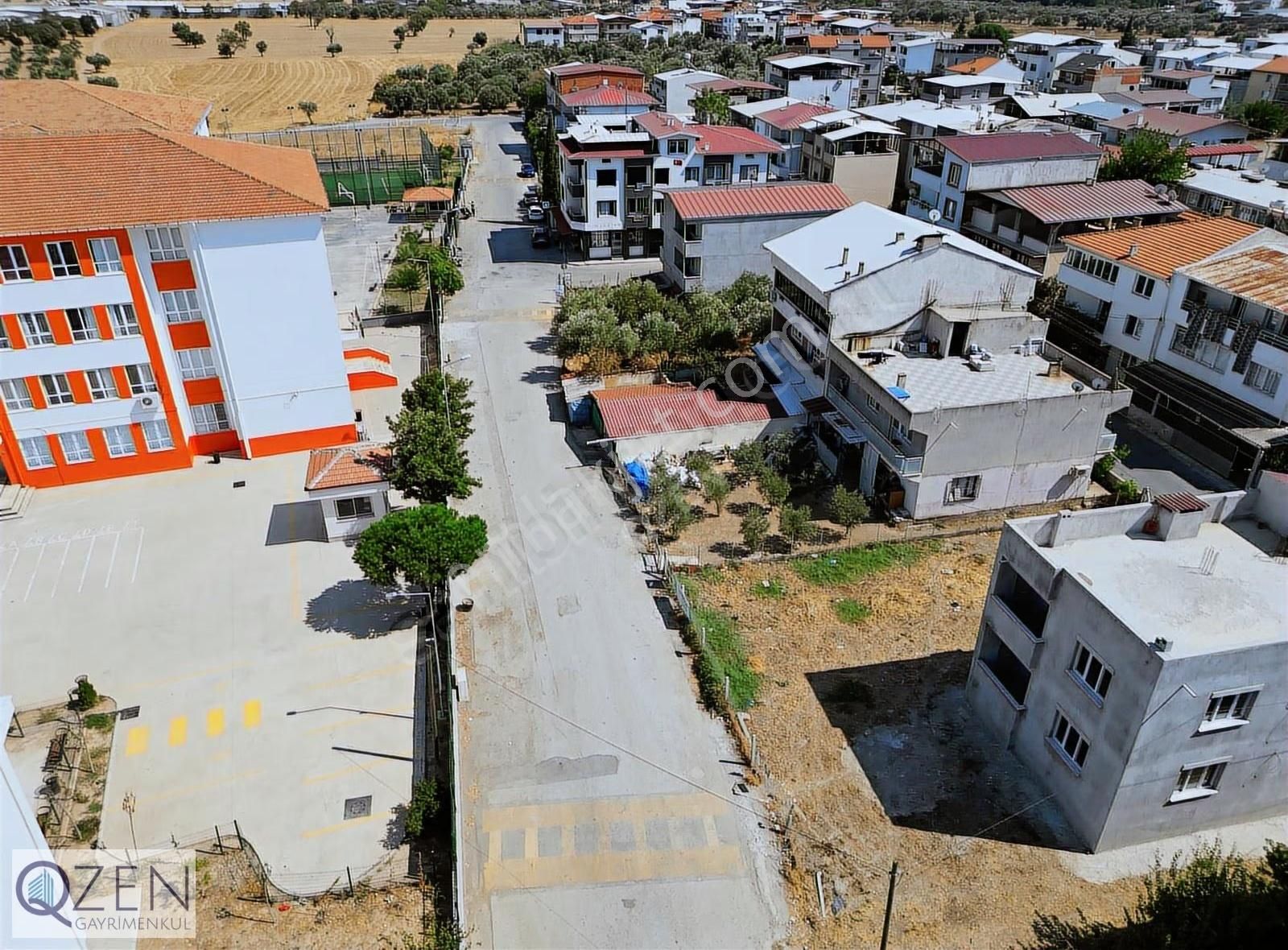 Q'zen Den Gazipaşa Mah.de 260 M2 Çift Yol Cepheli Arsa