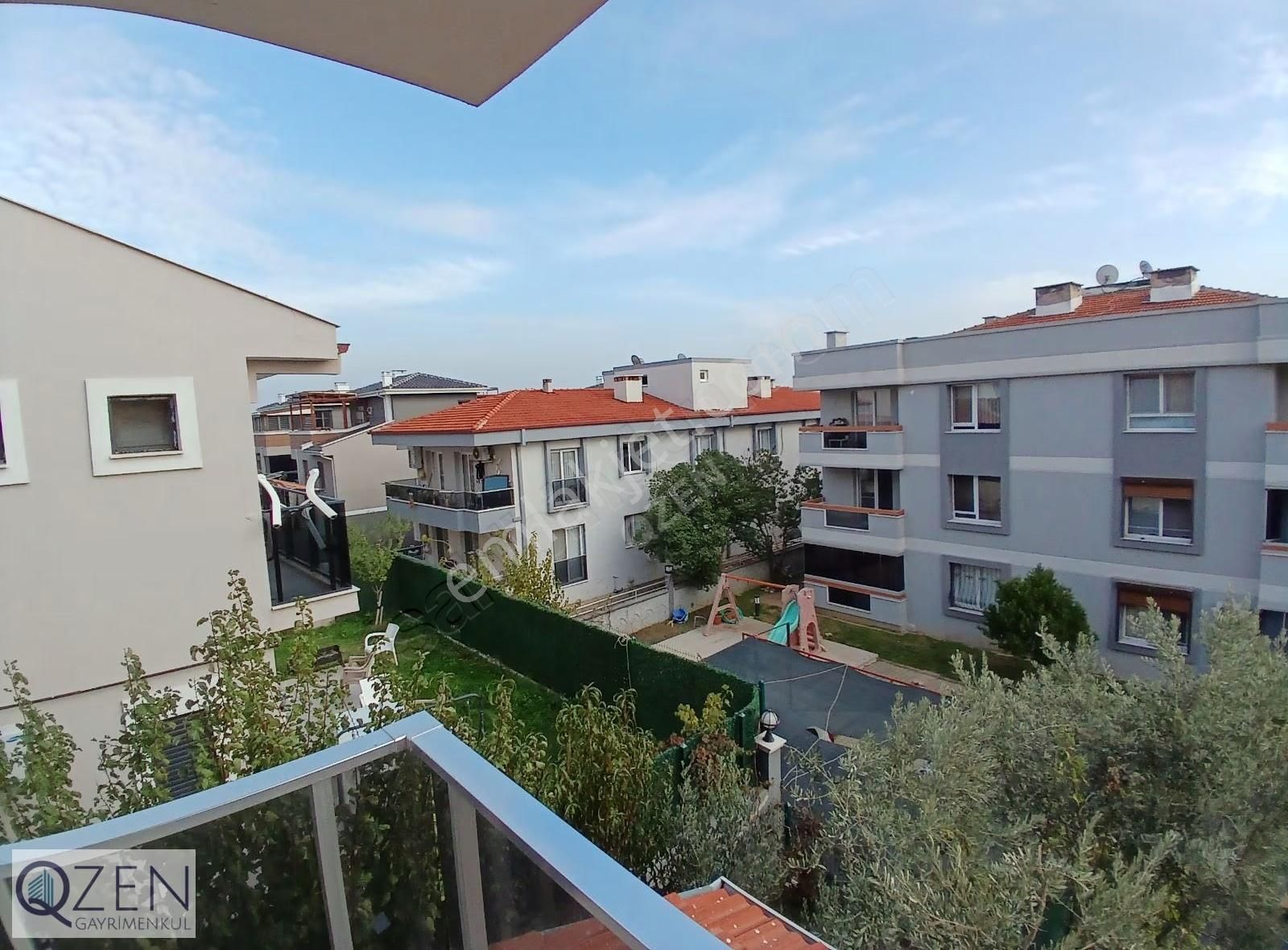 Qzenden Geniş Bahçeli Triplex Satılık Villa - Görsel 6