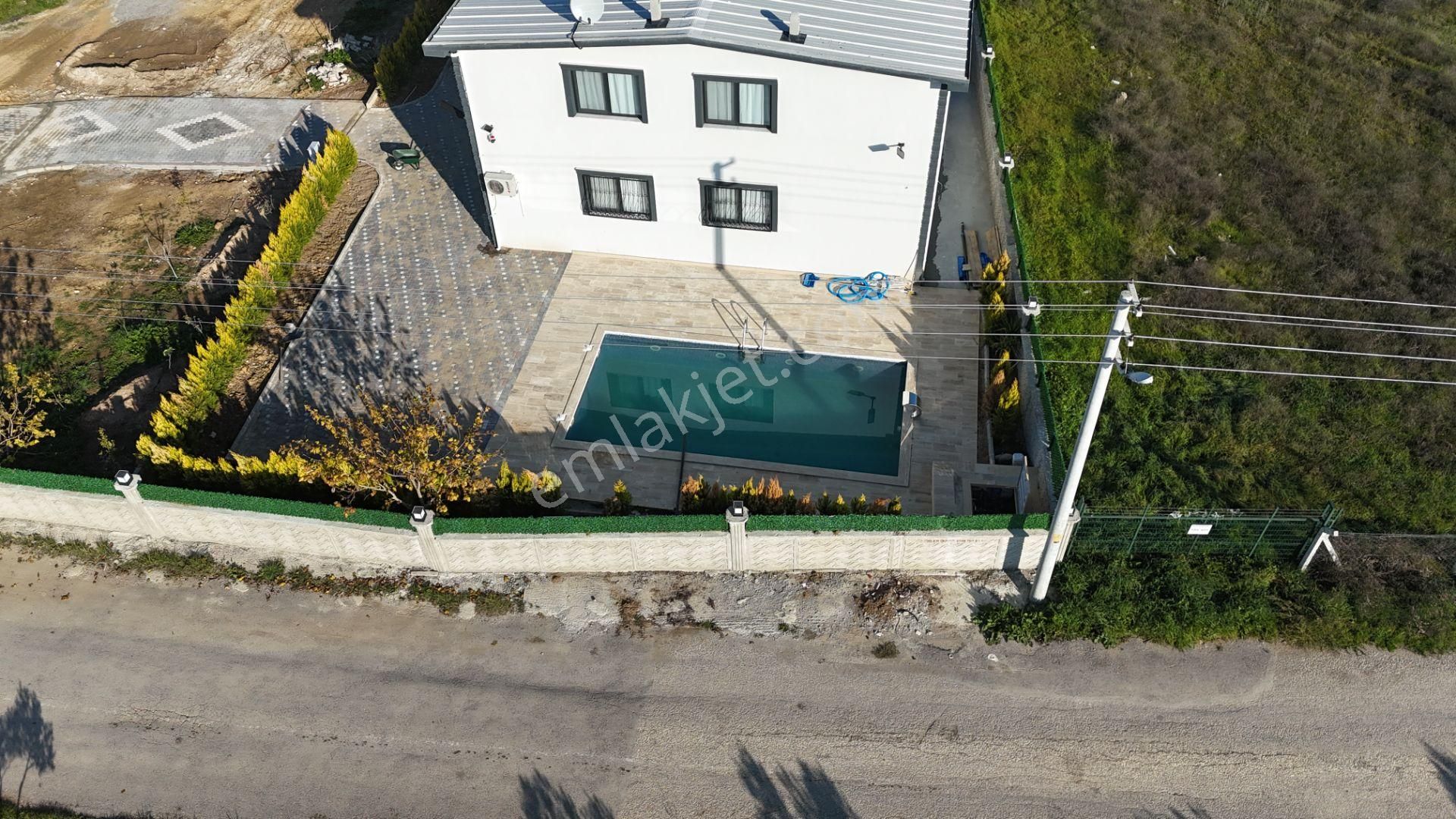 İzmir Menderes Tekelide 7 Dönüm Arsa 3+1 Ev Elektrik Su Kiralık Çiftlik - Görsel 3