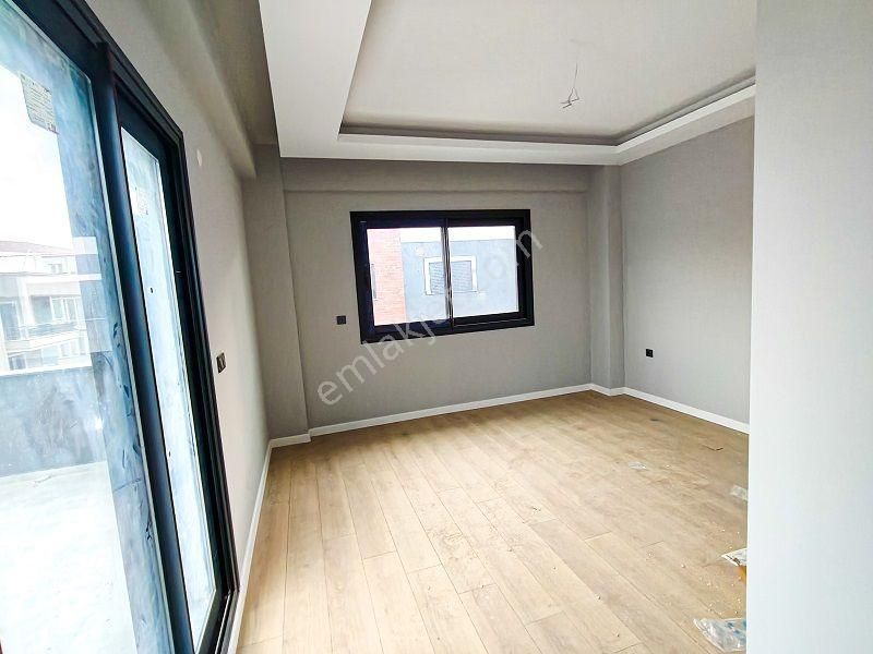 Pazar Yeri Arkasında 4+1 Sıfır Lüks Villa - Görsel 6