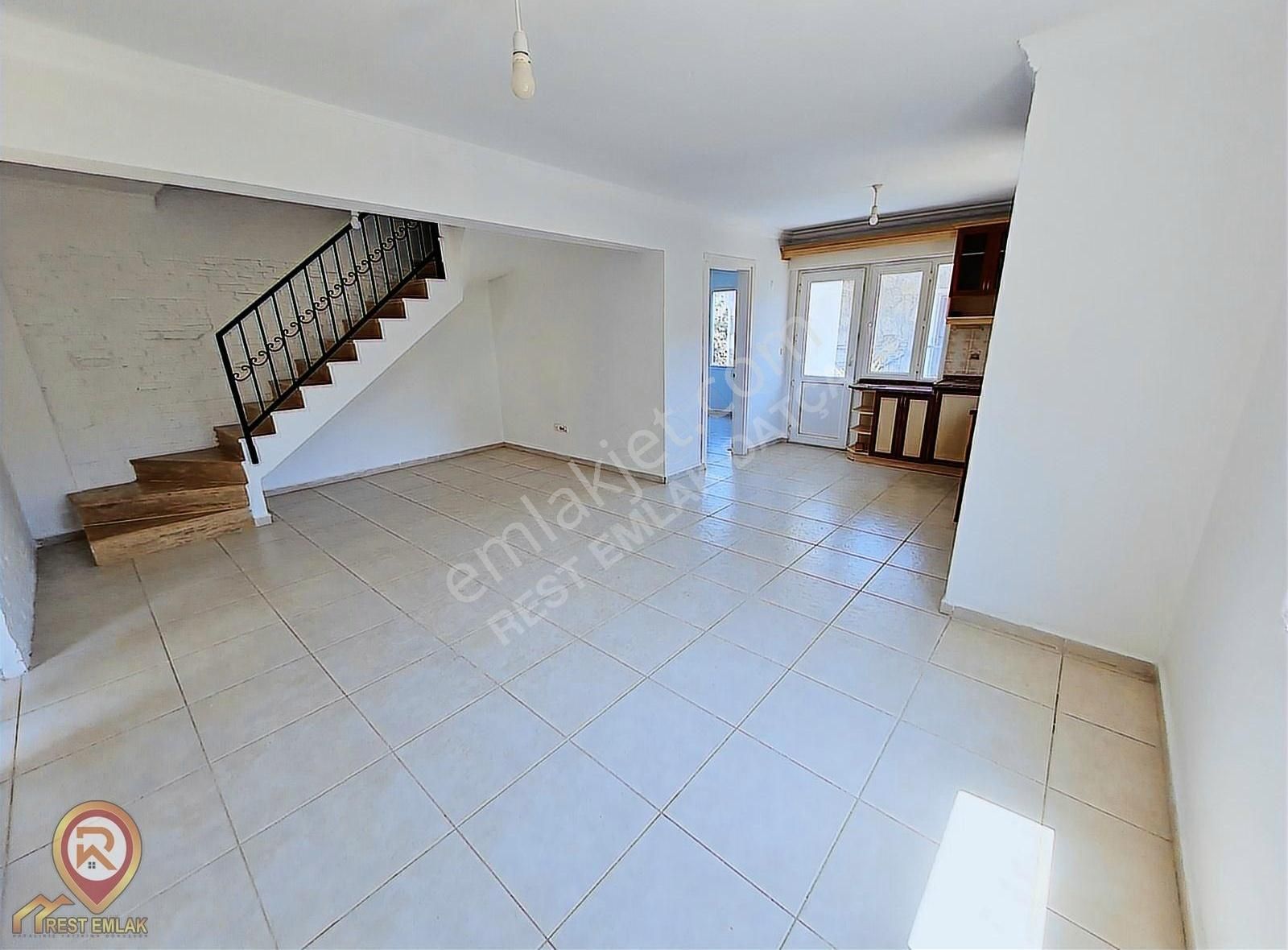 Rest Emlak- Merkezi Konumda 2+1 Ve 3+1 Bahçeli Tripleks Bina - Görsel 21