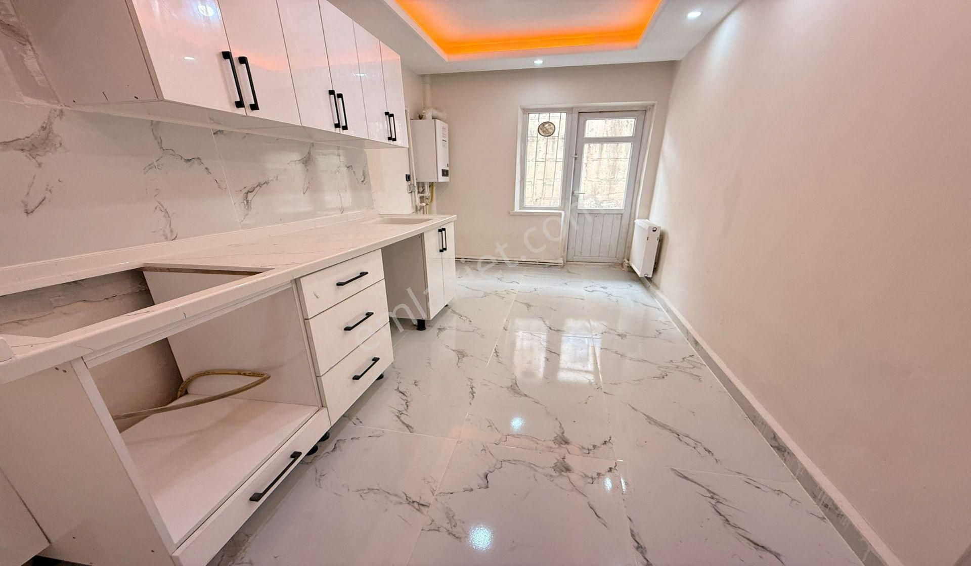 İncirli Faik Erbağ Okulu Yakını Masrafsız 3+1 Oturmaya Hazır - Görsel 3