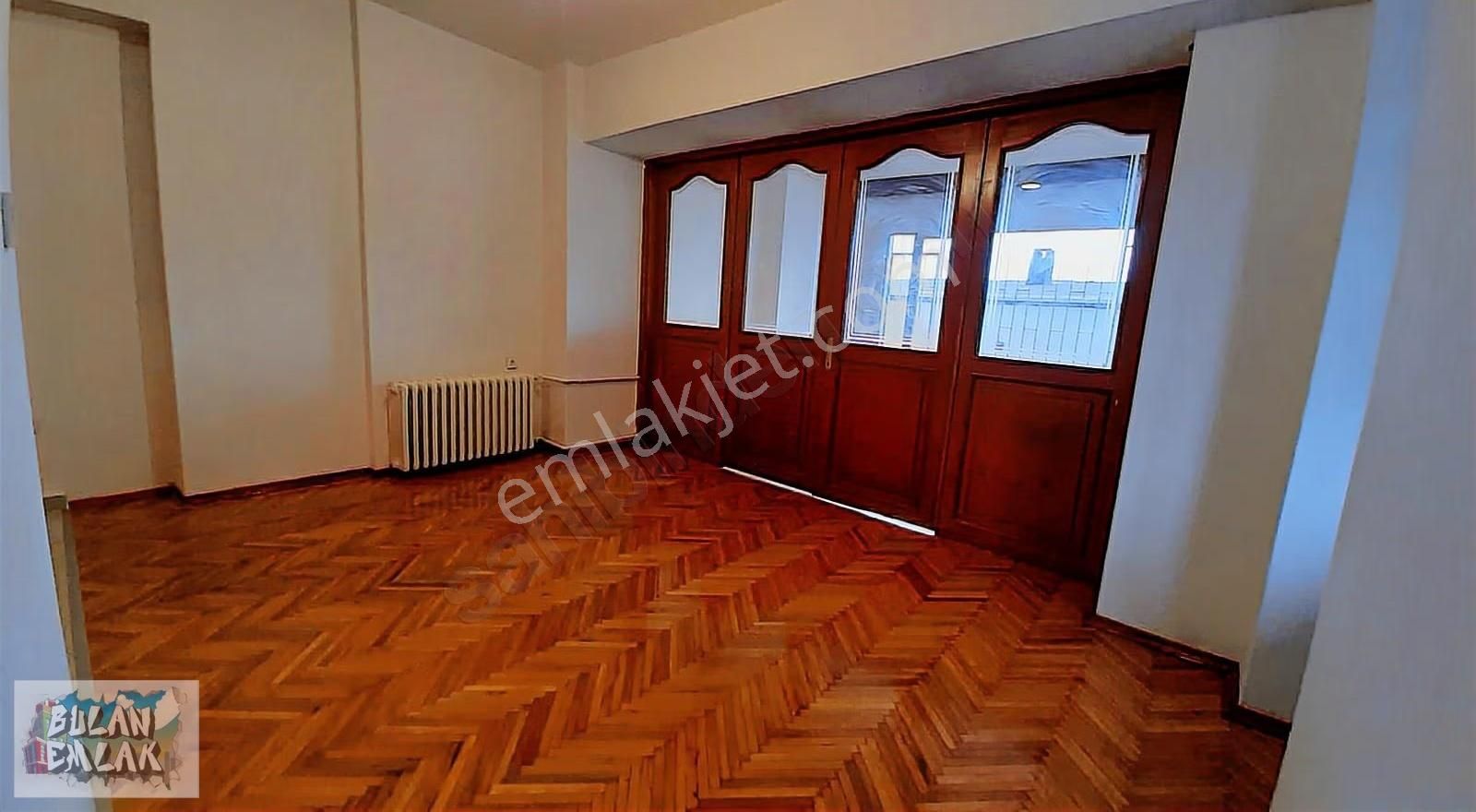 Bulan'dan Ulus Parkına Yakın Ev Ve Ofise Uygun Müstakil Girişli - Görsel 22